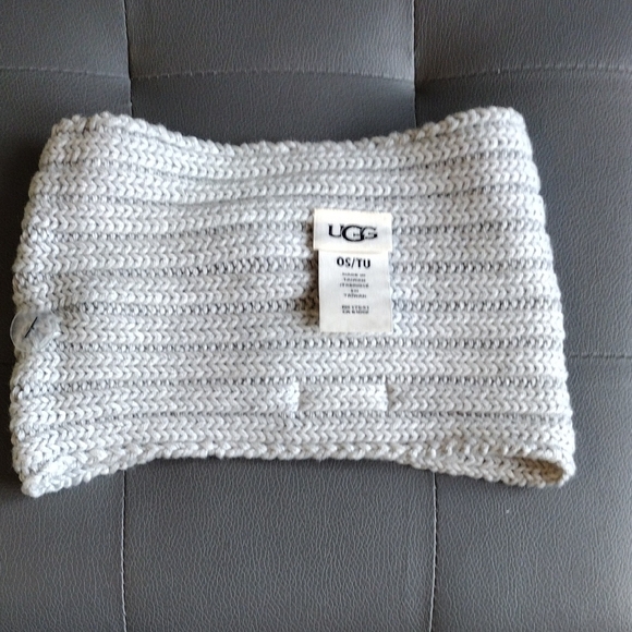 UGG Light Gray Knit Headband - Picture 3 of 4